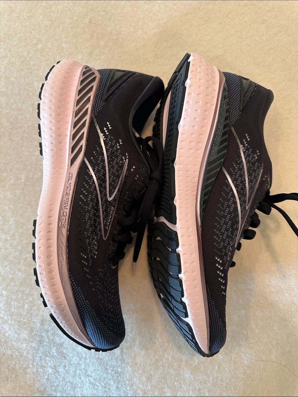 NWOT Brooks Women’s Glycerin GTS 19 Blk & Light Pink Running Sneakers SZ 7 - Picture 2 of 7